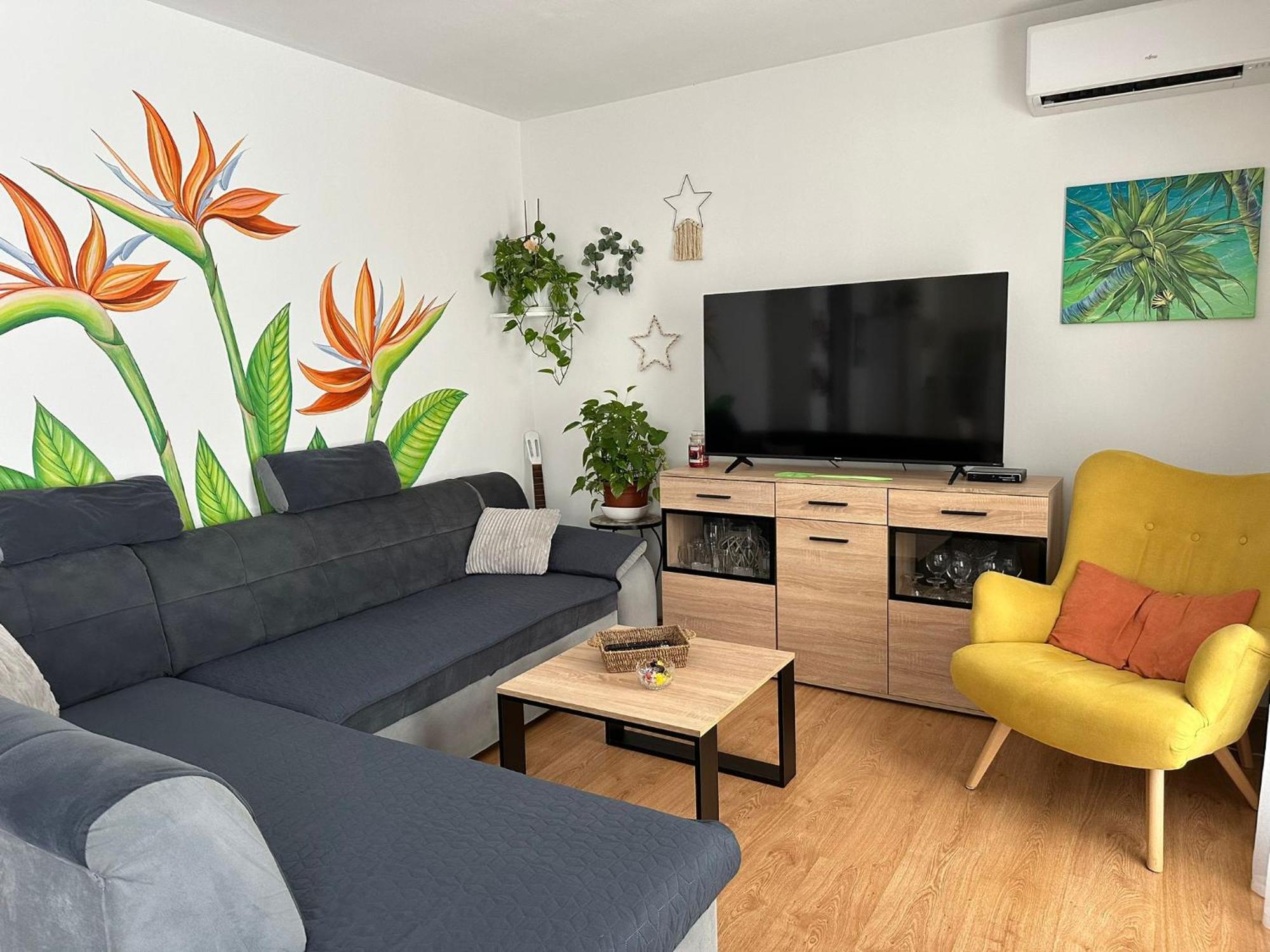 Holiday Home Mirela Sisan Ngoại thất bức ảnh